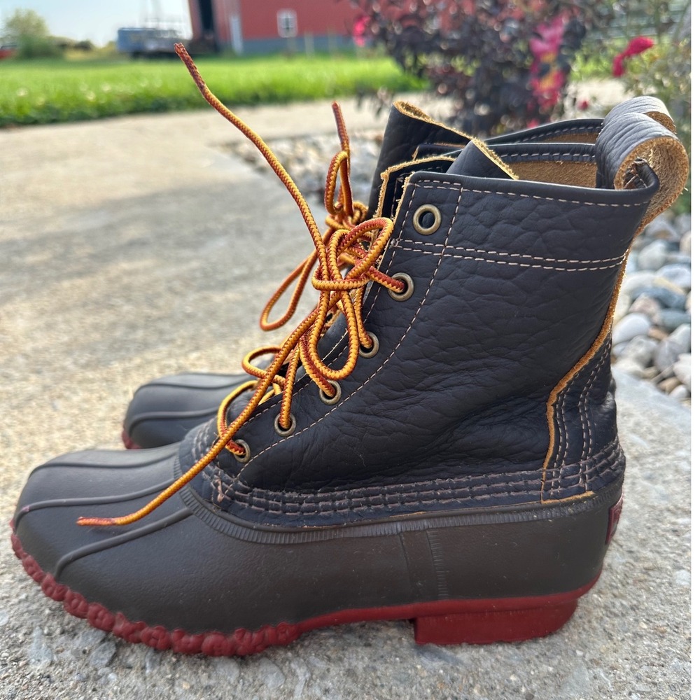 LL Bean Bison Boots Womens 9 M Brown Leather Shearling Lined Duck Boots 6in